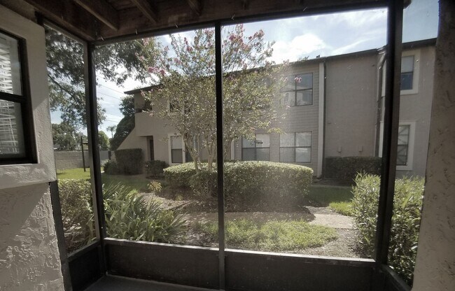 Building Photo - 3020 Antique Oaks Cir