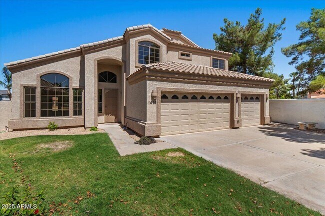 Building Photo - 1414 N Palmsprings Dr