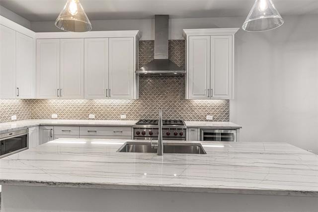 Building Photo - 2800 Lakeside Pkwy