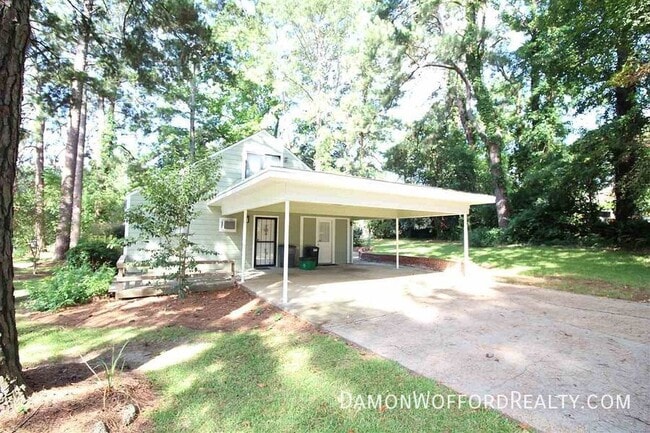 Building Photo - 125 River Park Dr