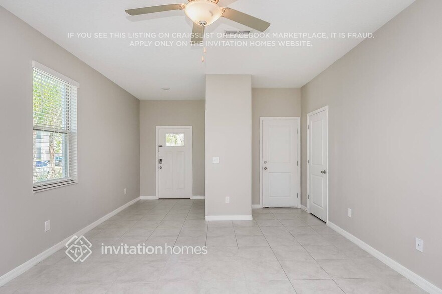 Building Photo - 8469 Campus Woods Way