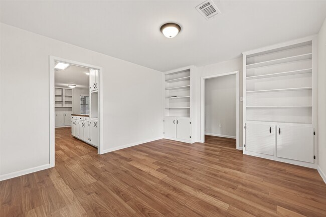 Building Photo - 1411 Mimosa Ln