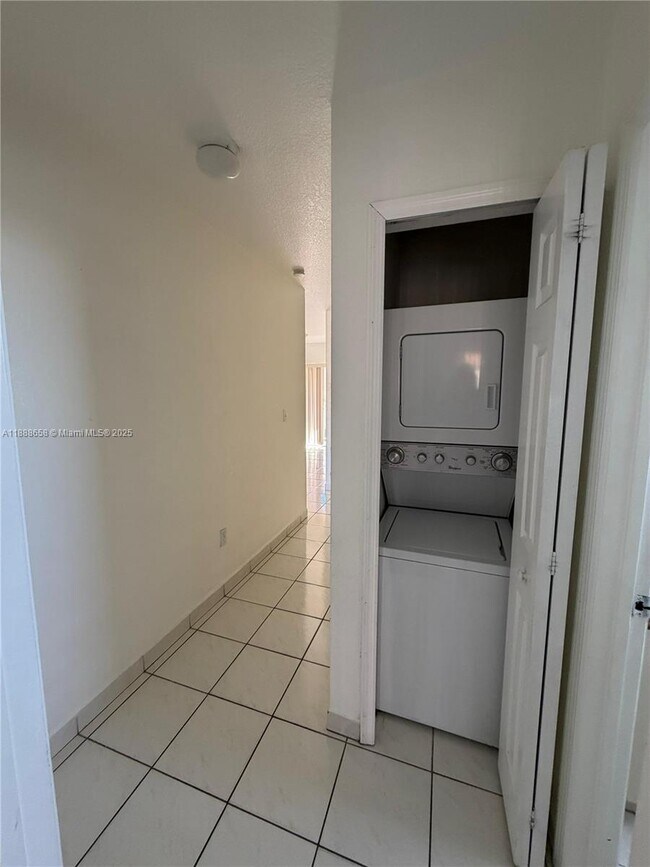 Building Photo - 6951 W 29th Ave