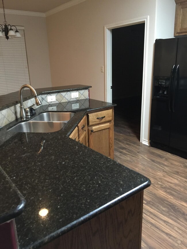 Building Photo - 4248 Rocky Rhodes Dr