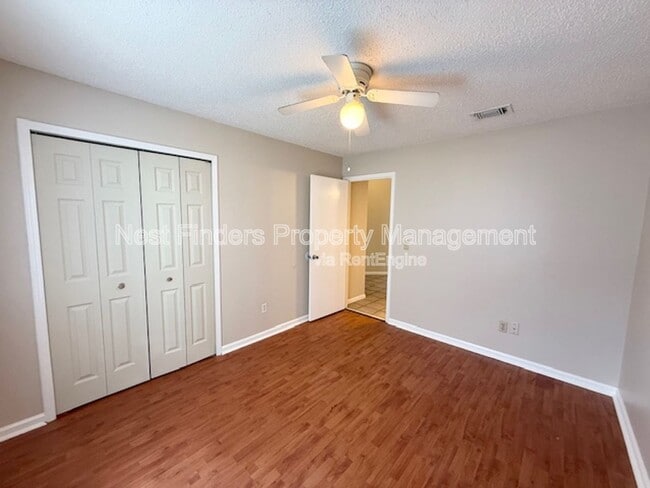 Building Photo - 11746 White Horse Rd