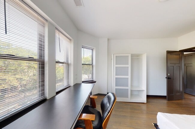 Floorplan - 5300 S. Drexel Avenue
