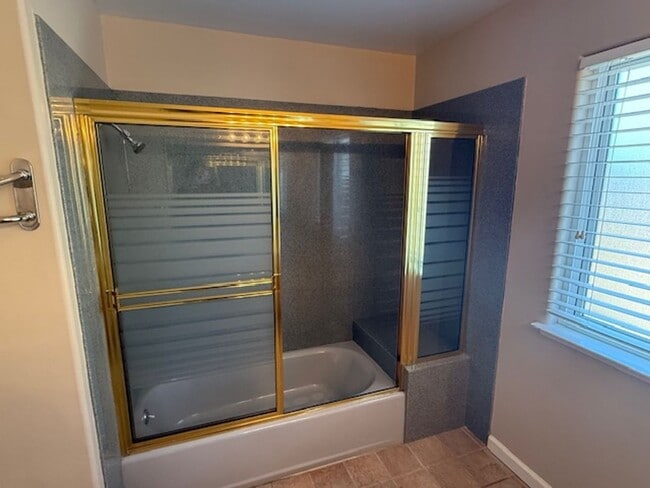 Building Photo - Massive 3-Bedroom El Cerrito Home Minutes ...