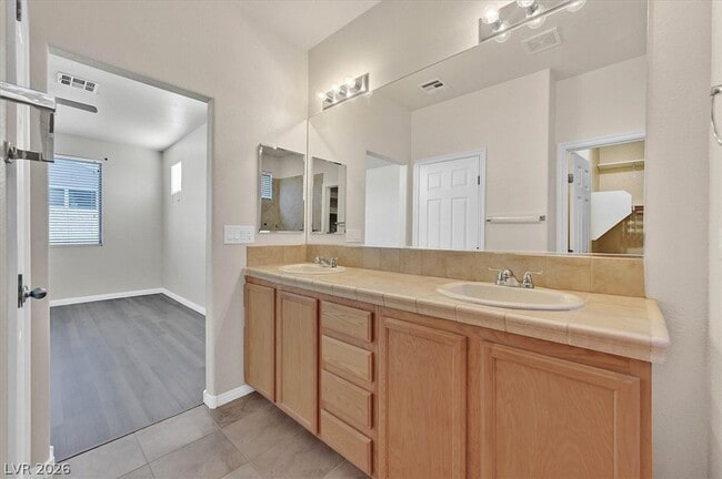 Building Photo - 7568 Aspen Color St