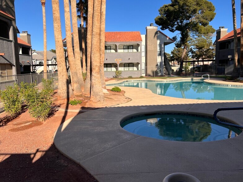 Building Photo - 3011 Sunfish Dr