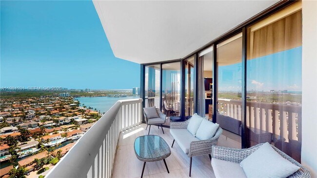 Building Photo - 1000 E Island Blvd