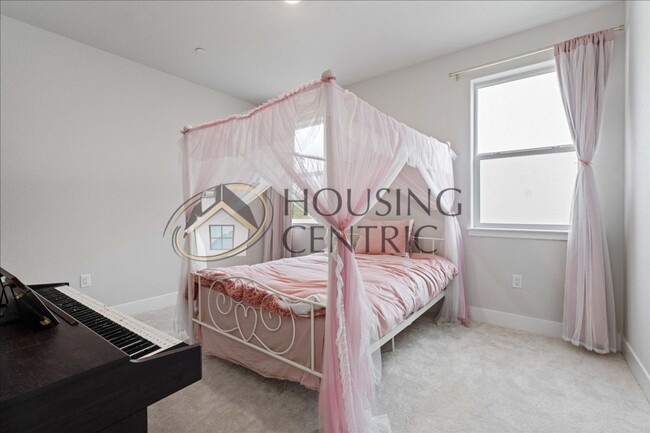 Building Photo - New Construction Executive Rental Home in ...