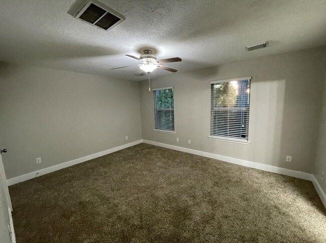 Building Photo - 906 Yacht Ct