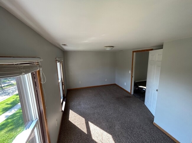 Bedroom 1 - 424 Allen St