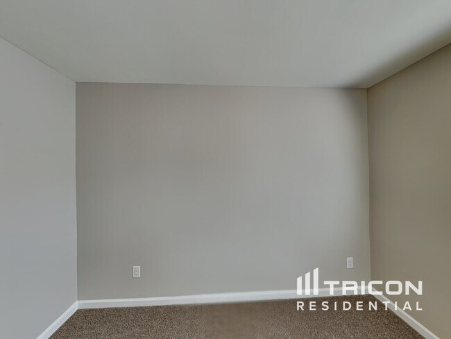Building Photo - 4110 Tarnwood Pl