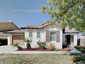 Building Photo - 32127 Spun Cotton Dr