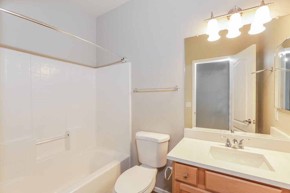 Building Photo - 113 E Windsong Dr