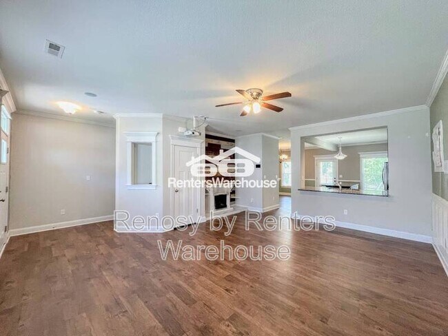 Building Photo - 105 Bedford Pl