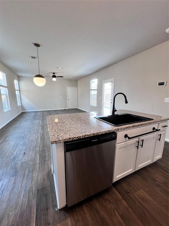 Building Photo - 10604 Tildon Ave