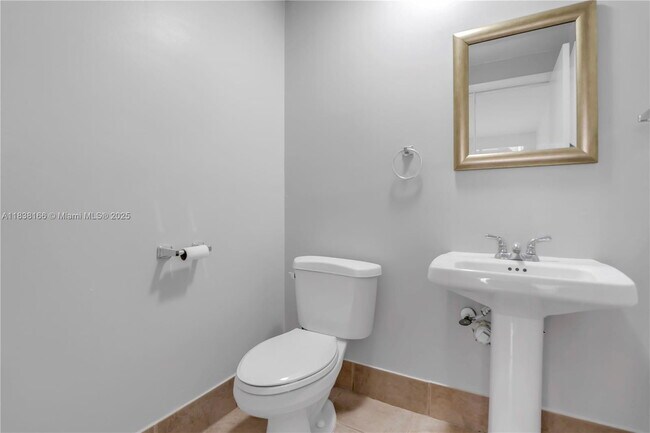 Building Photo - 2530 Coral Springs Dr