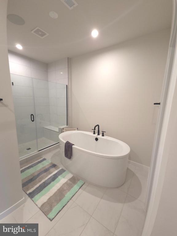 Building Photo - 43433 Wilcox Terrace