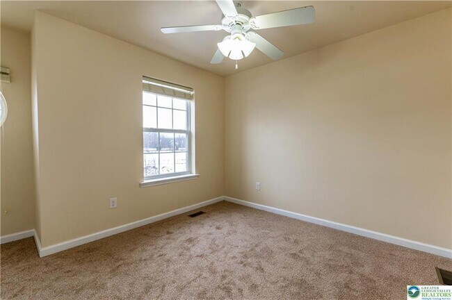 Building Photo - 241 Snapdragon Way