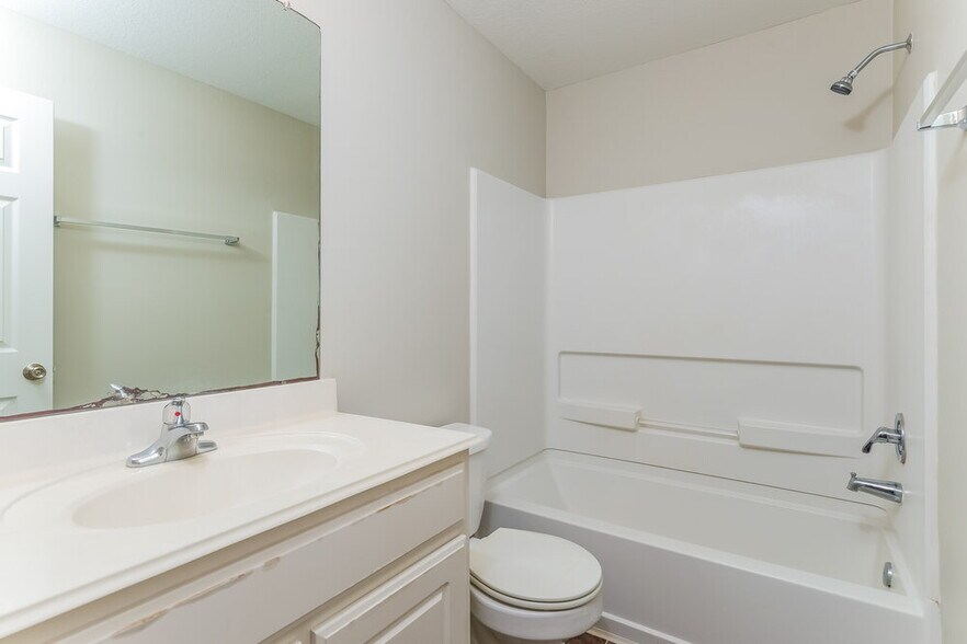 Building Photo - 4419 Thistle Pond Ct