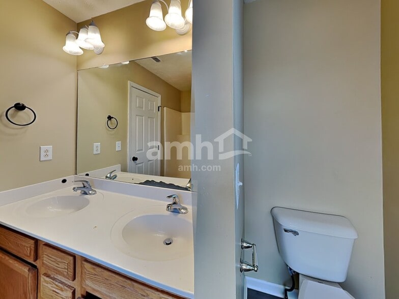 Building Photo - 1602 Twin Ledge Ct