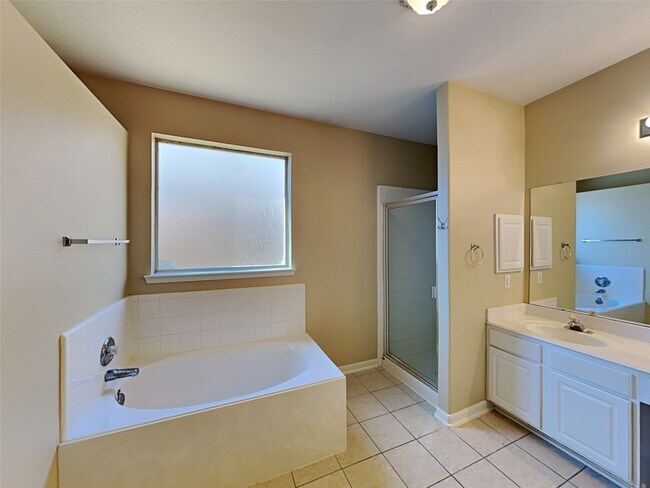 Building Photo - 25803 Bayou Arbor Ln