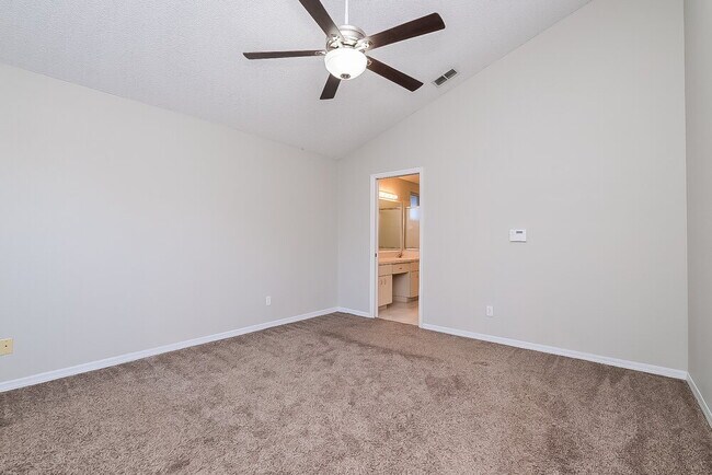 Building Photo - 1541 Scotch Pine Dr