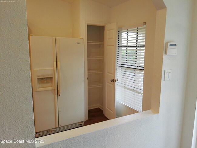 Building Photo - 435 Margie Dr