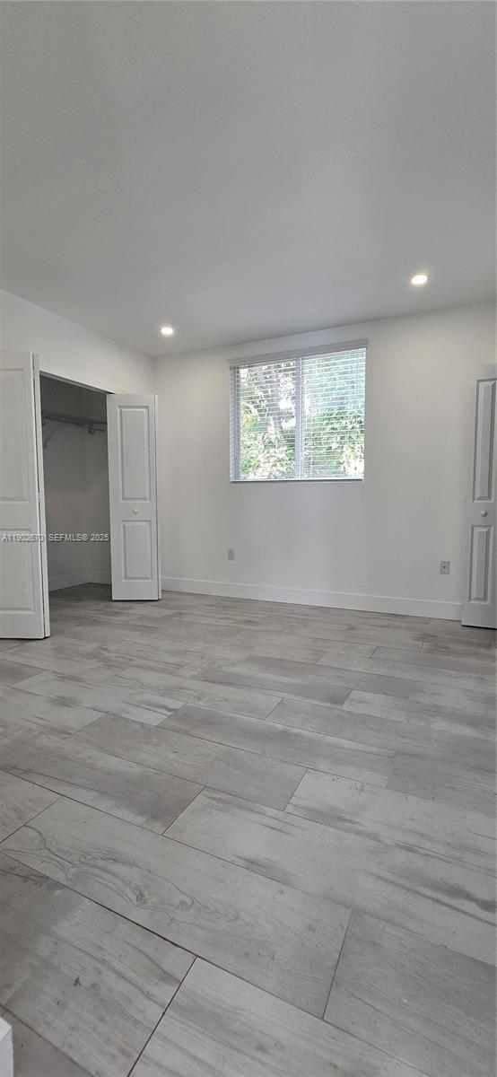 Building Photo - 3823 Thomas Ave