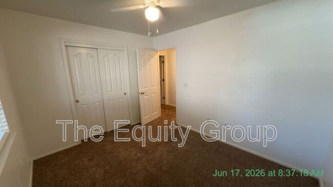 Building Photo - 1827 E Cambridge Ct