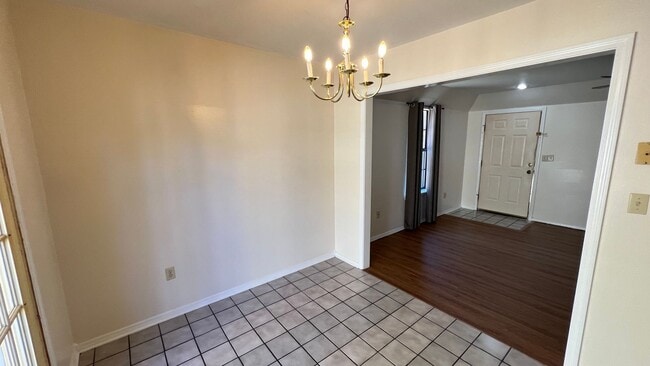 Building Photo - 803 E N St