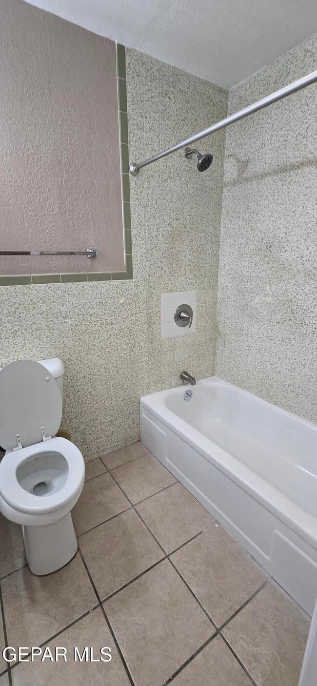 Building Photo - 9332 Hudson Way