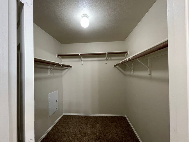 Building Photo - Townhome for rent