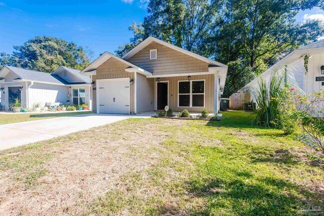 Building Photo - 8702 Doris Ave