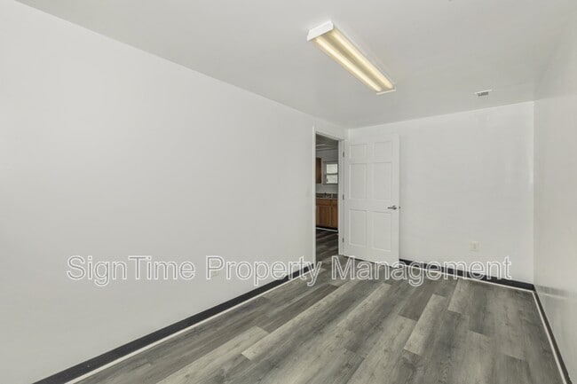 Building Photo - 796 Frederick St