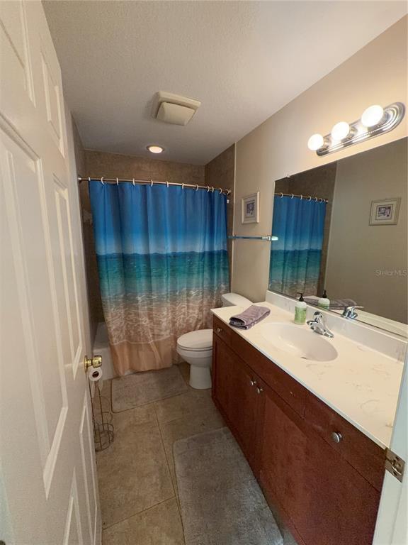 Building Photo - 4766 Theodore Ave