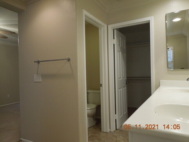 Building Photo - 33770 Willow Haven Ln