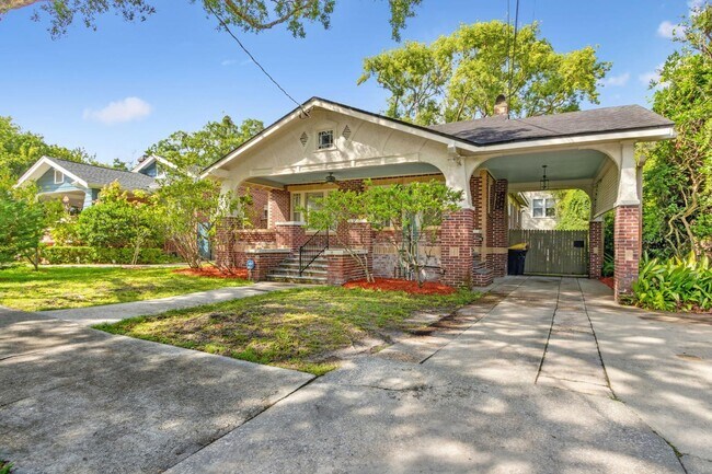 Building Photo - 1338 Wolfe St