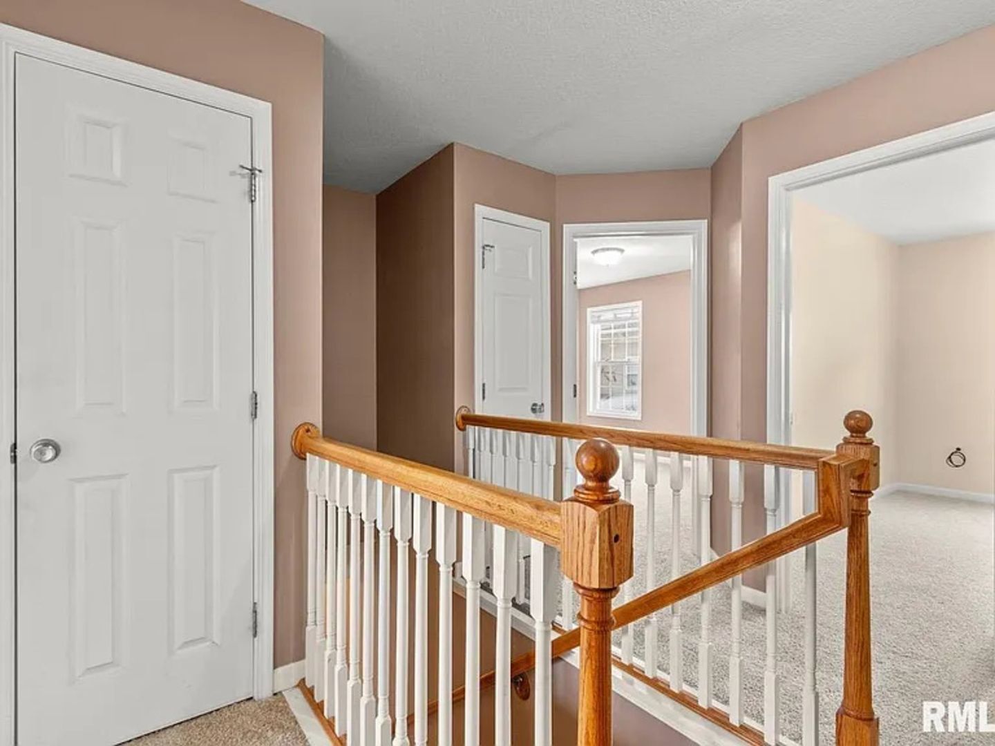 Building Photo - 11217 North Oakwood Drive