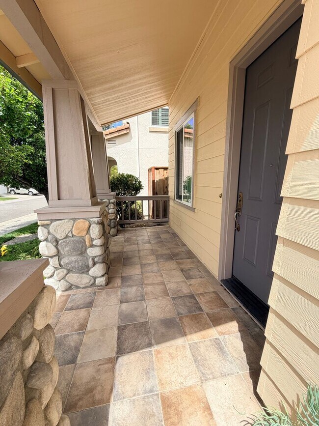 Building Photo - San Ramon Home Available Now!
