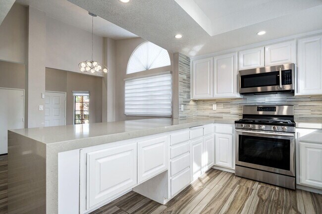 Building Photo - 46395 Ryway Pl