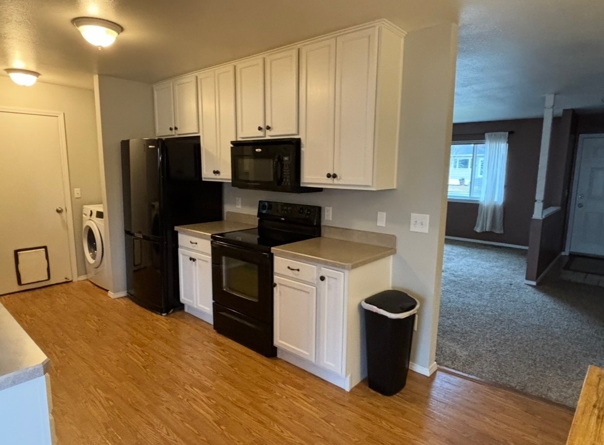 Building Photo - 3227 Lynn Ave