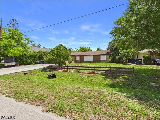 Building Photo - 18543 Iris Rd