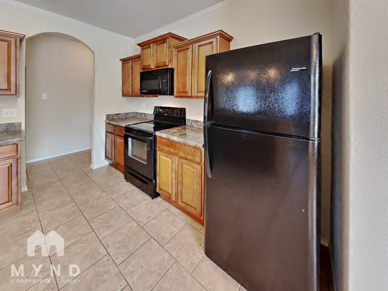 Building Photo - 21 Bristol Dr