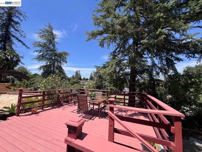 Building Photo - 212 Mountaire Cir