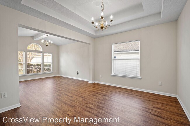 Building Photo - 4 br, 2 bath House - 708 Sharon Ct.