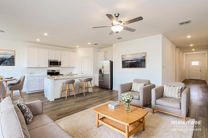 Building Photo - 122 Jenkinson Dr