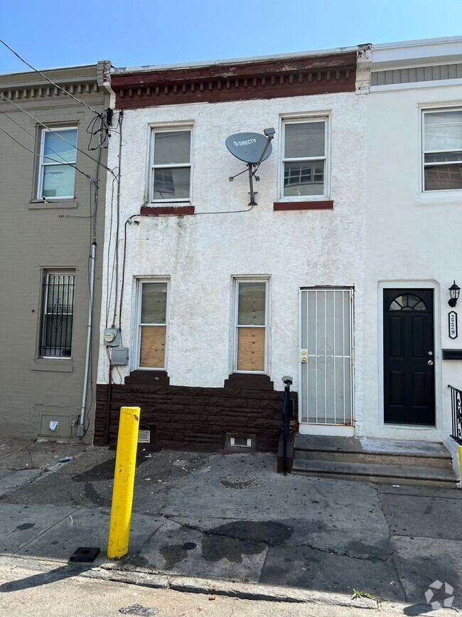 Building Photo - Adorable street in Kensington/Port Richman